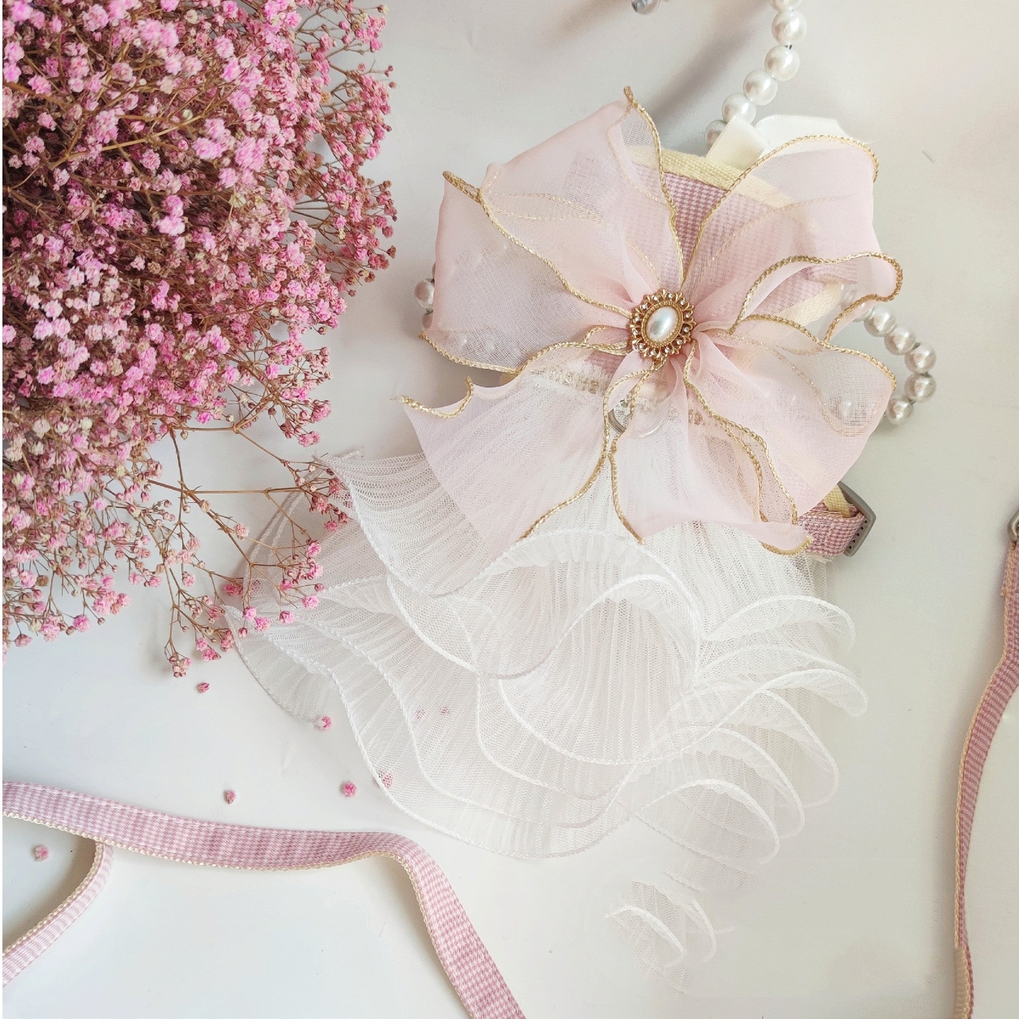 Layers Of Yarn Pet Leash